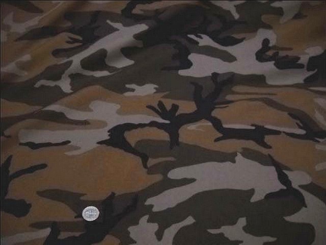 tissu coton motif camouflage caramel et chaudron
