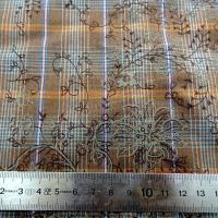 Coton motif carreaux tisses fines fleurs imprimees 2