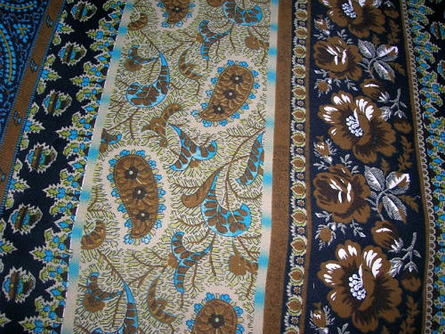 Coton motif frises cachemire bleu chaudron 2