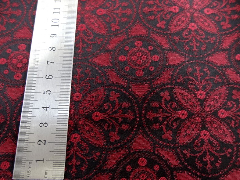 Coton motifs tisses noir fuchsia rouge a sequins 5