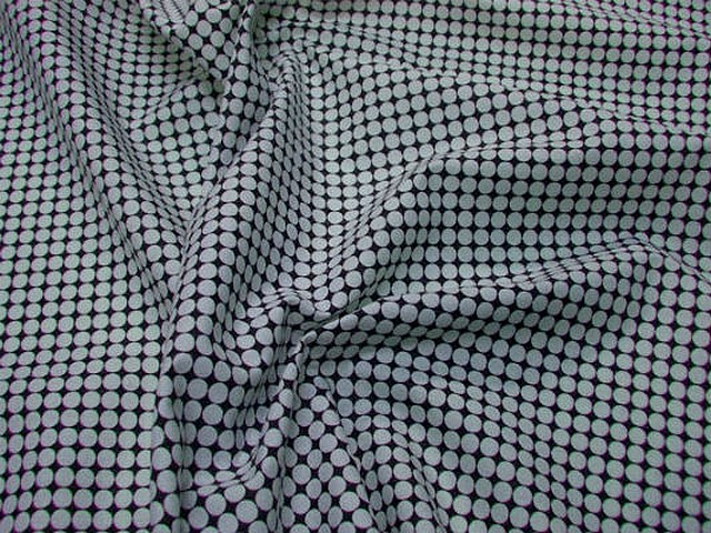 Coton noir fin motif pois en geometrie blanc 1 