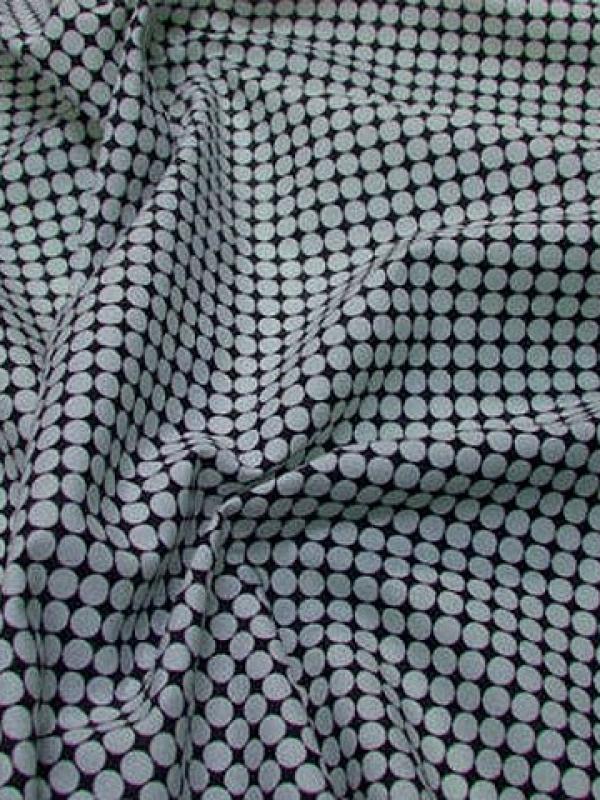 Coton noir fin motif pois en geometrie blanc 1 
