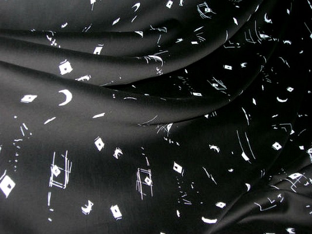 Coton noir motif croissant de lune blanc 1