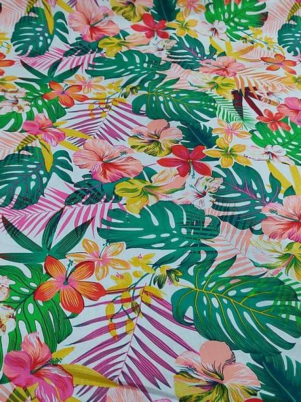 Coton polynesien fond blanc motif vert et rose 1 