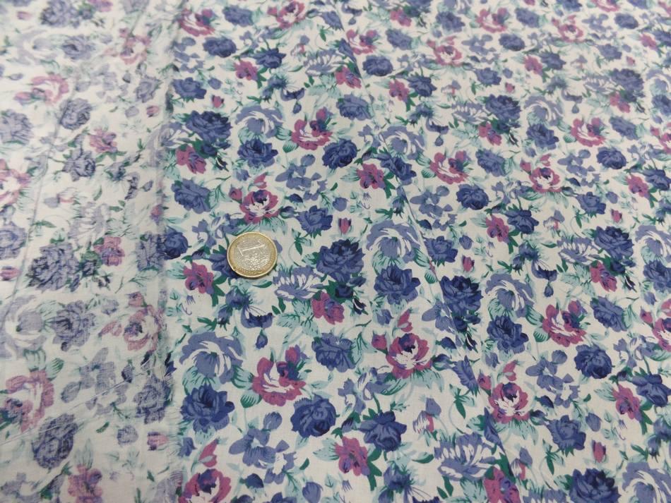 Coton popeline blanche imprimée petite fleurs bleu LIBERTY par 50 Cm