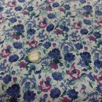Coton popeline blanche imprimée petite fleurs bleu par 50 Cm