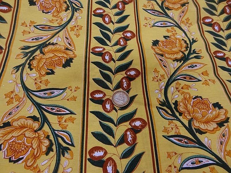 Coton provencal jaune paille 1