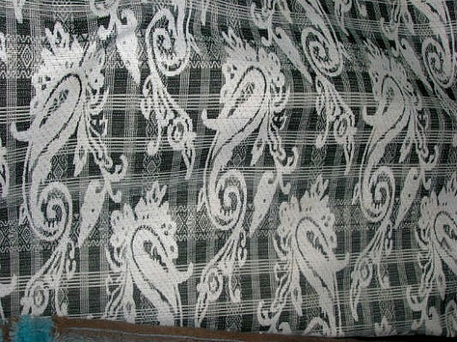 Coton reversible cachemire noir blanc et couleur 3