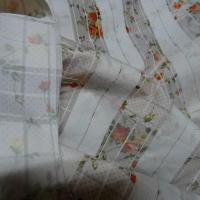Coton satine a carreaux minuscules pois et fleurs 7 