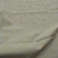 Coton serge mercerise blanc casse motif fleurs paille 2 