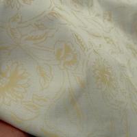 Coton serge mercerise blanc casse motif fleurs paille 3 