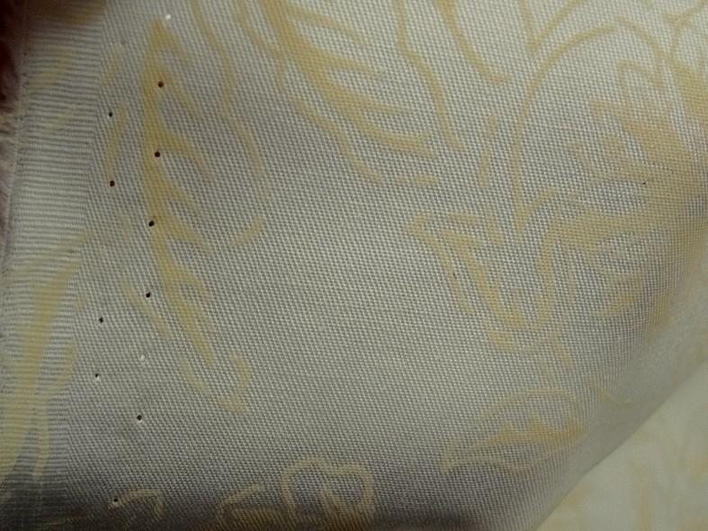 Coton serge mercerise blanc casse motif fleurs paille 5 