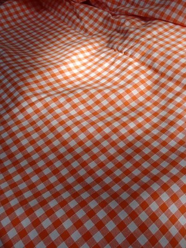 Coton tisse vichy orange et blanc 1 