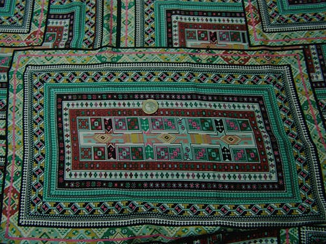 Coton tons verts motif tapis superposes 2