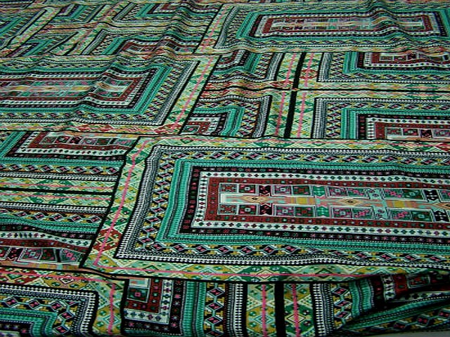 Coton tons verts motif tapis superposes 3