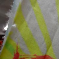 Coton viscose fleurs d hibiscus teinte fluo 4