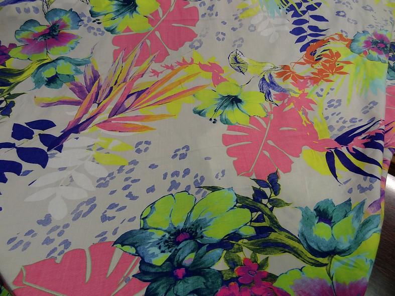 Coton viscose fleurs d hibiscus teinte fluo 5