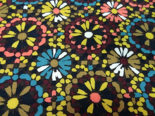 Coton viscose imprimé fleurs ton marron-jaune-bleu 9