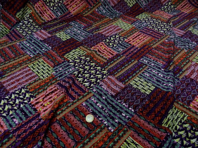 Coton viscose imprime patchwork ton de rose