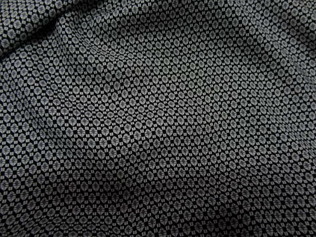 Coton viscose noir motif petit hexagone 3 