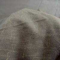 Cotonnade taupe imprimé carreaux se chevauchant 04