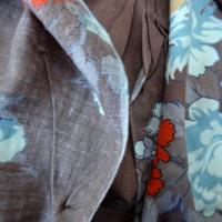 Cotonnade teinte terracotta fleuri 4