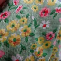 Cotonnade vert d eau petites fleurs 5