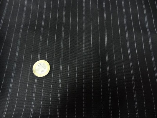 Coupon gabardine coton noir rayé