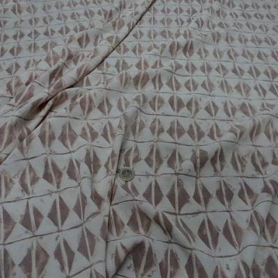 Crepe blanc motif silex ethnique 1 