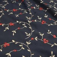 Crepe bleu nuit brode volutes fleuries 3