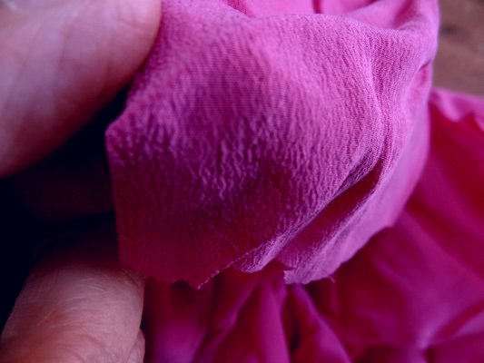 Crêpe de soie fuchsia 02