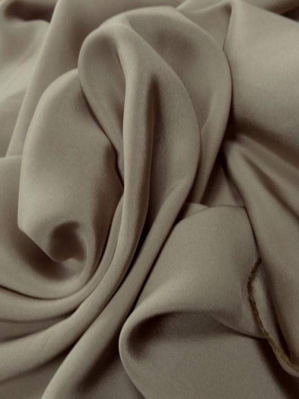 Crepe de soie beige clair 4 