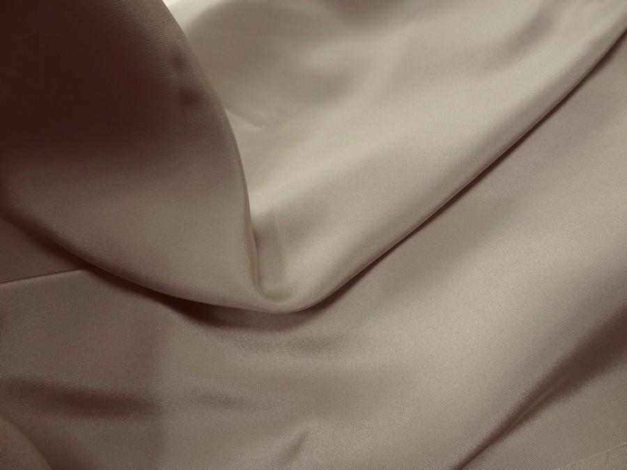 Crepe de soie beige clair 7
