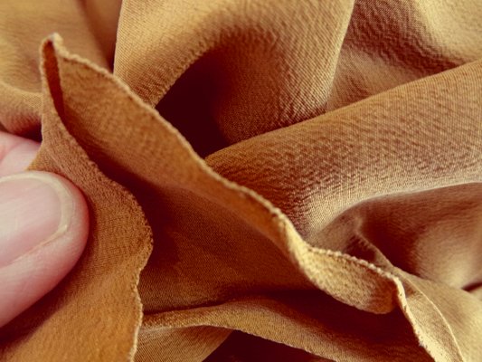 Crêpe de soie fauve 02