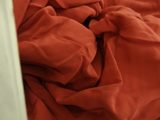 Crêpe de soie rouge tomette 01