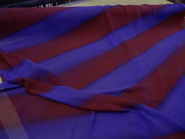 Crepe grosses rayures violet rouge cardinal 1 