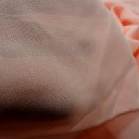 Crepe transparente en soie rose chair 3 