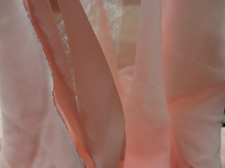 Crepe transparente en soie rose chair 4 