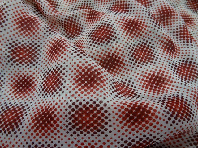 Crepe viscose blanc imprime style vasarely1