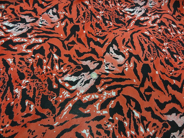 Crepe viscose motif tigre corail noir 2 