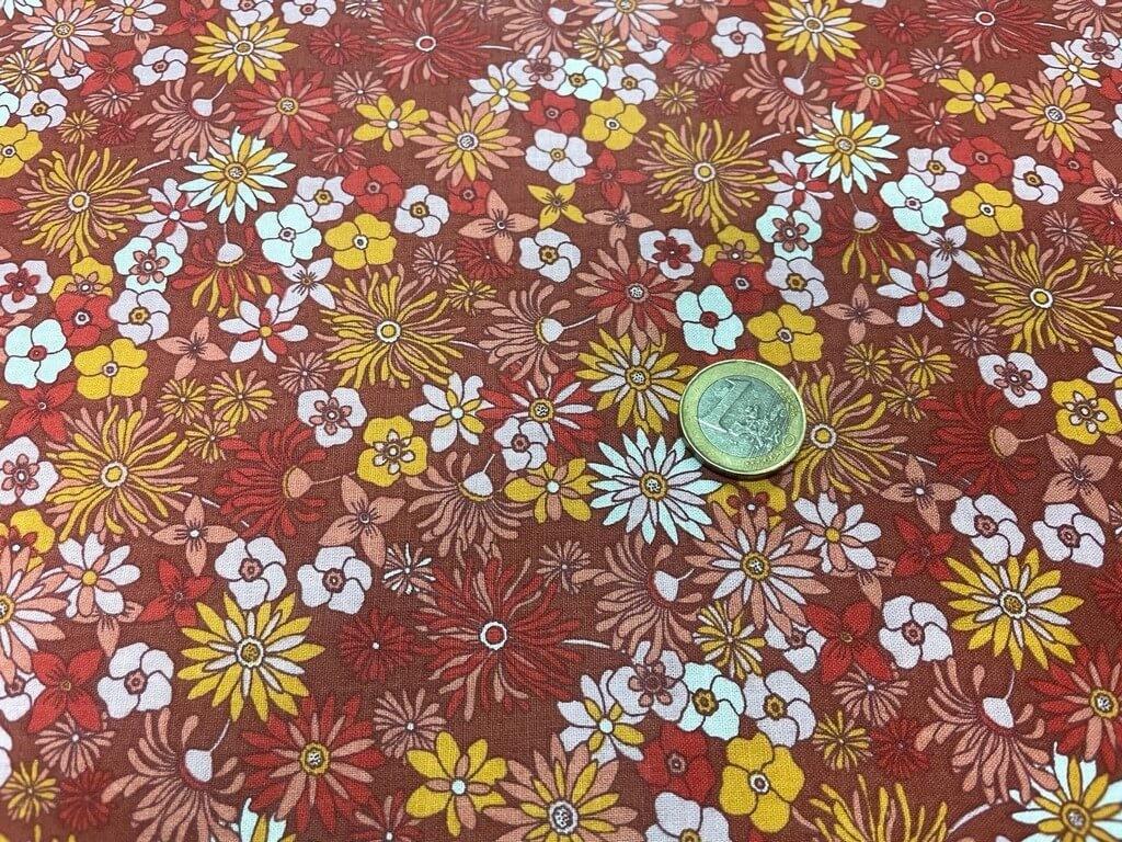 Cretonne coton imprime petites fleurs1