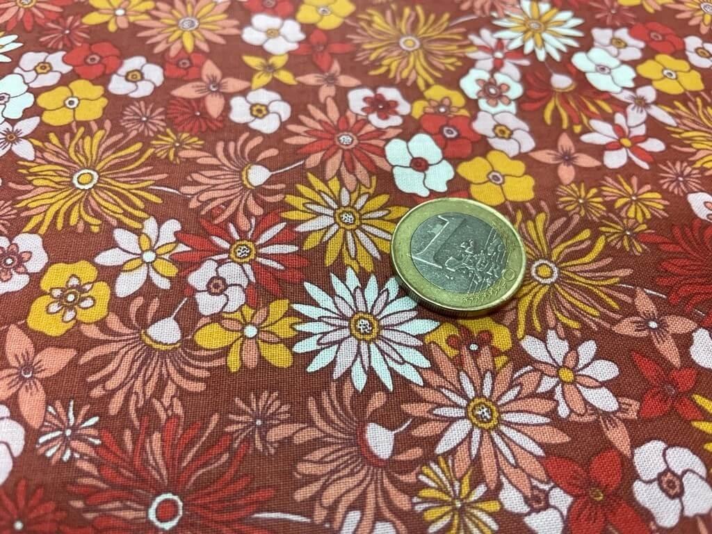 Cretonne coton imprime petites fleurs2