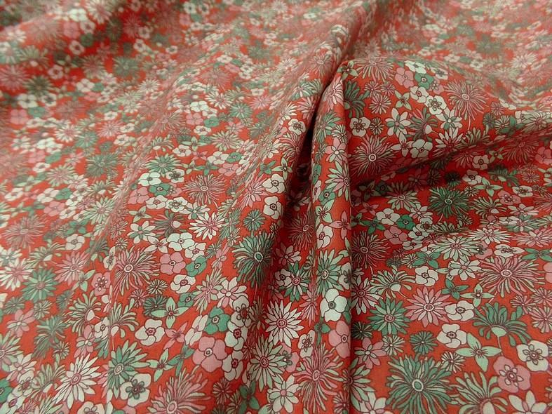 Cretonne motif fleuri corail et jade 1
