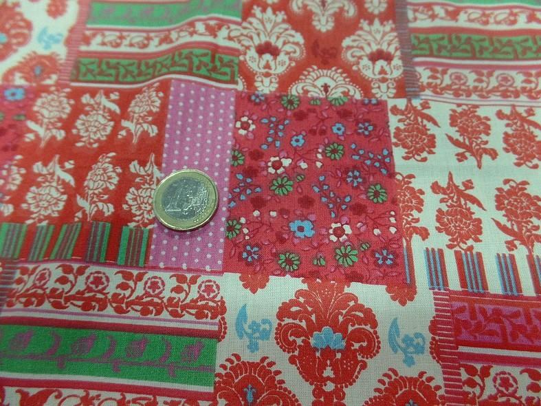 Cretonne motif patchwork framboise et jade 5