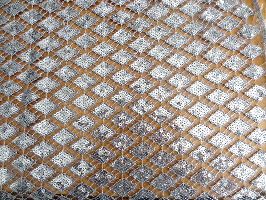 Crochet avec sequins en losange 01