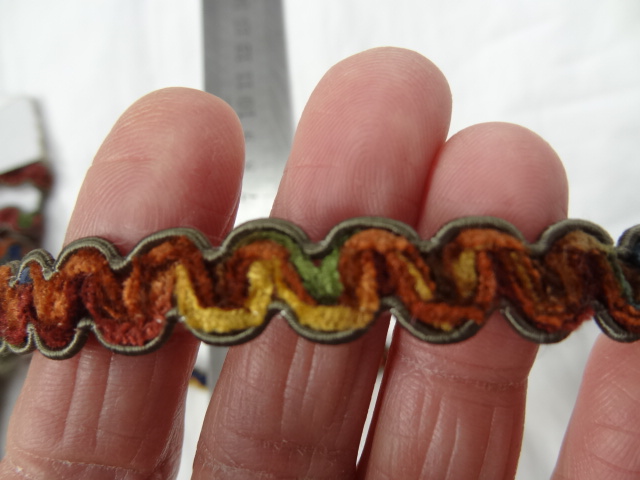 Croquet velours chenille multicolore borde gris 4