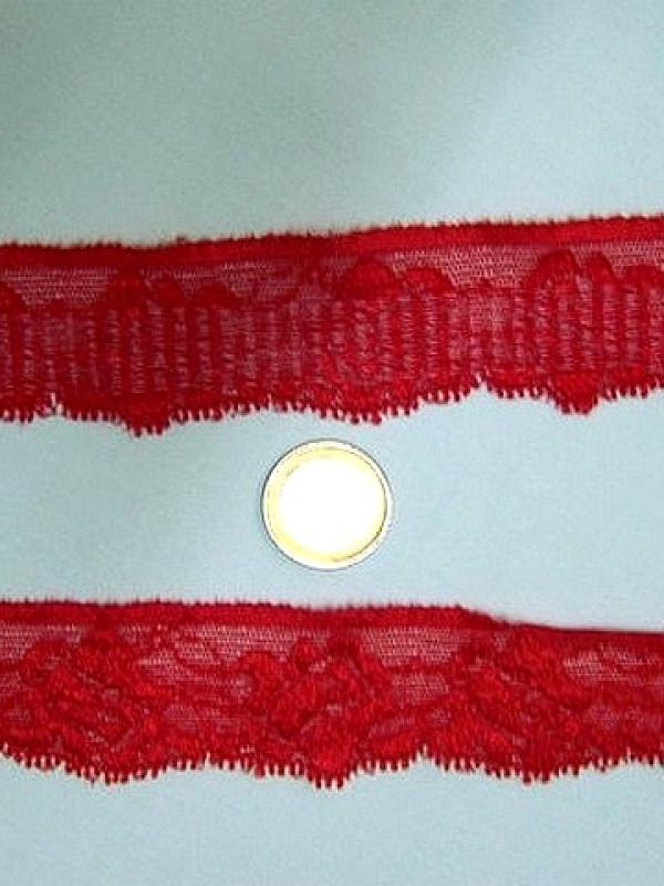 Dentelle agripante extensible rouge 1 