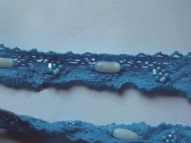 Dentelle amandine coton bleu perle 3