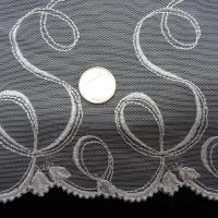 Dentelle de resille brodee souffle blanc 3 