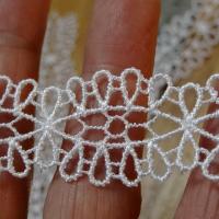 Dentelle fine antin blanche 1 